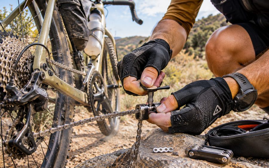 Cómo reparar una cadena rota en gravel sin improvisar