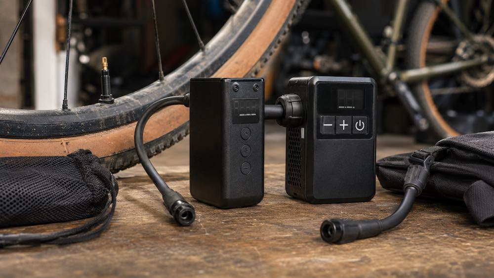 CYCPLUS AS2 Pro Max vs Topeak E-Booster Digital Mini para gravel