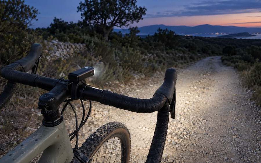 Luces delanteras para gravel, una guia de compra